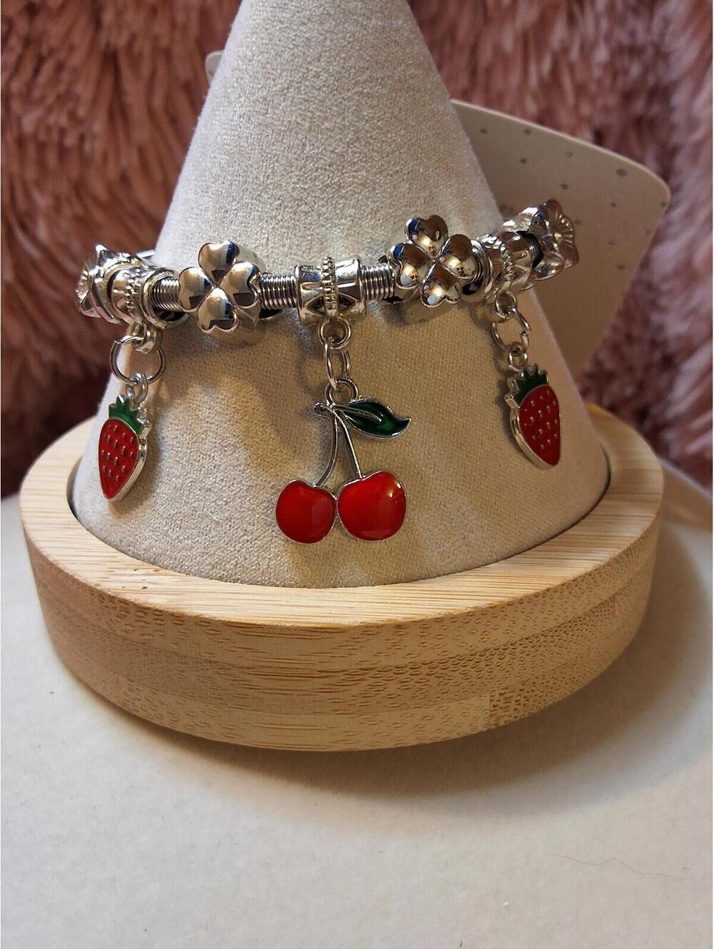 FASHION SILVER STRETCH BRACELET CHERRY AND STRAWBERRY